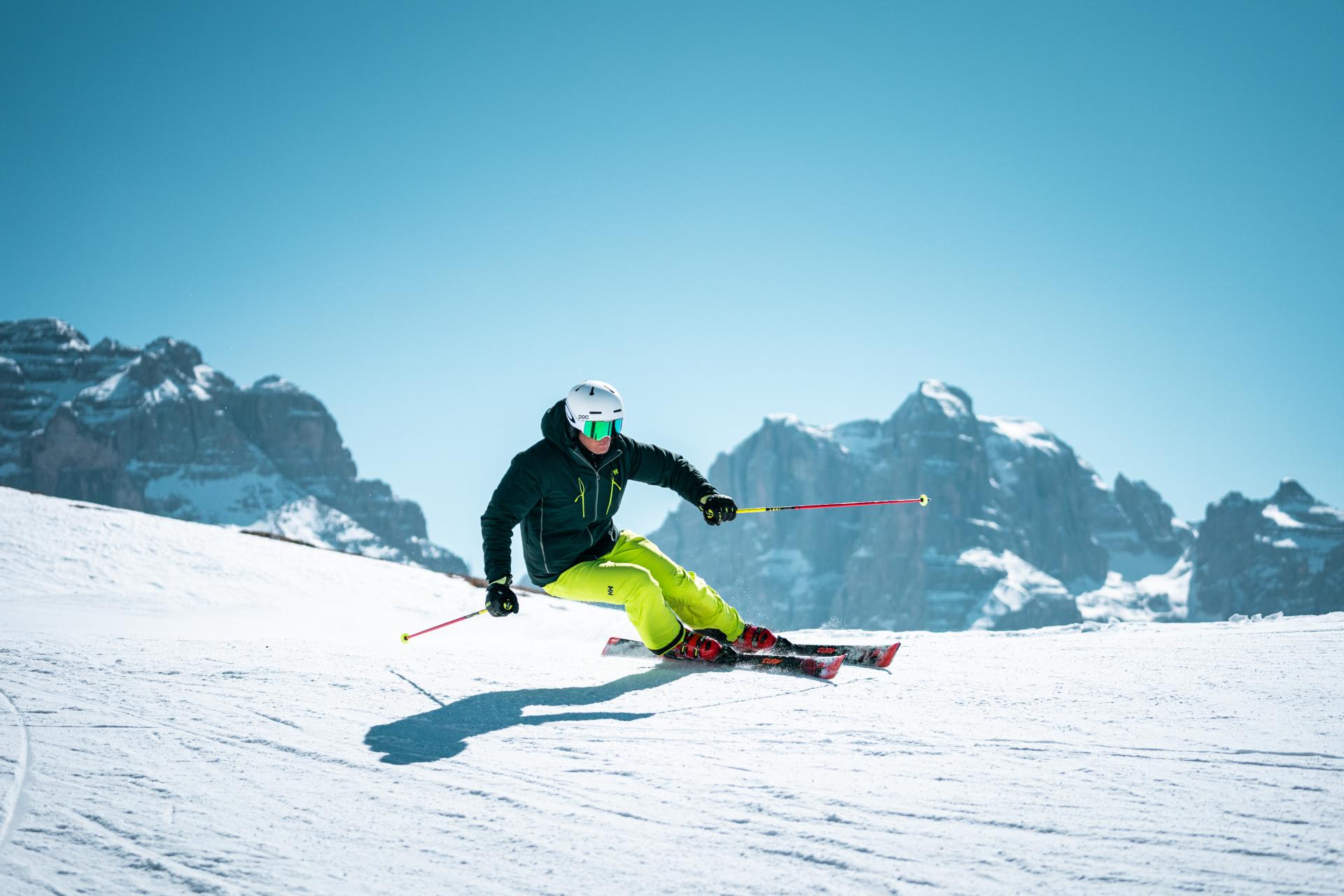 jam Opeenvolgend plakband FREE SKI Maart – wintersport aanbieding